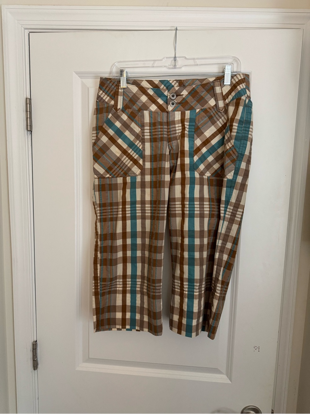 Patagonia cropped pants size 6